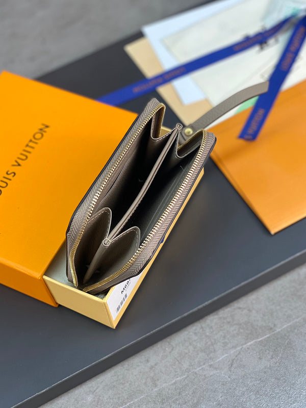 COZY - LOV Wallets - 012