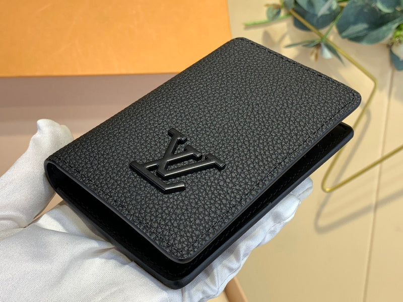 COZY - LOV Wallets - 242