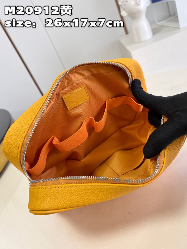 COZY BAGS - LOV Wallets - 374