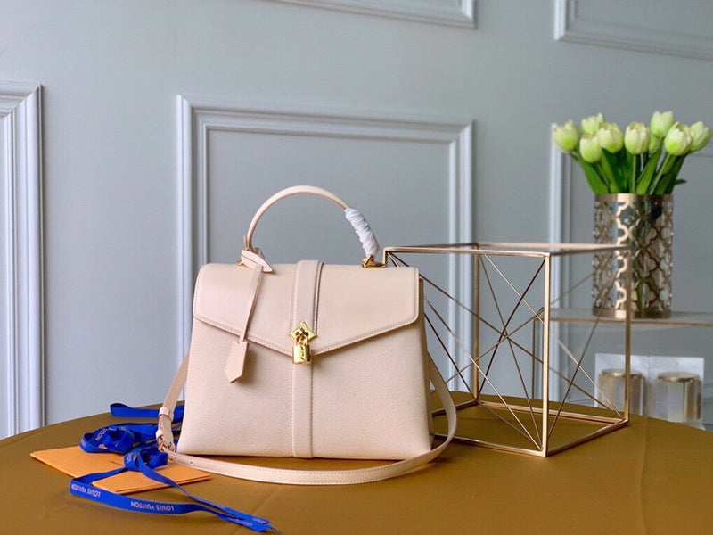 COZY - LV Bags - 5657