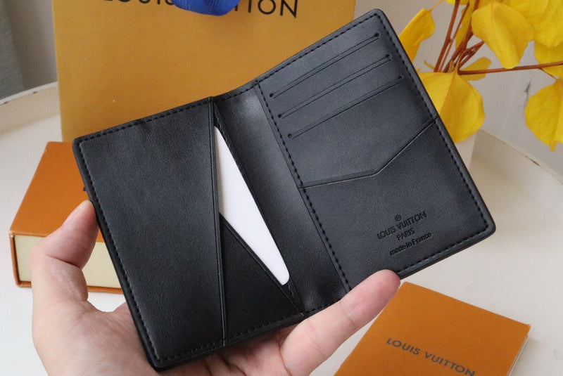 COZY - LOV Wallets - 490