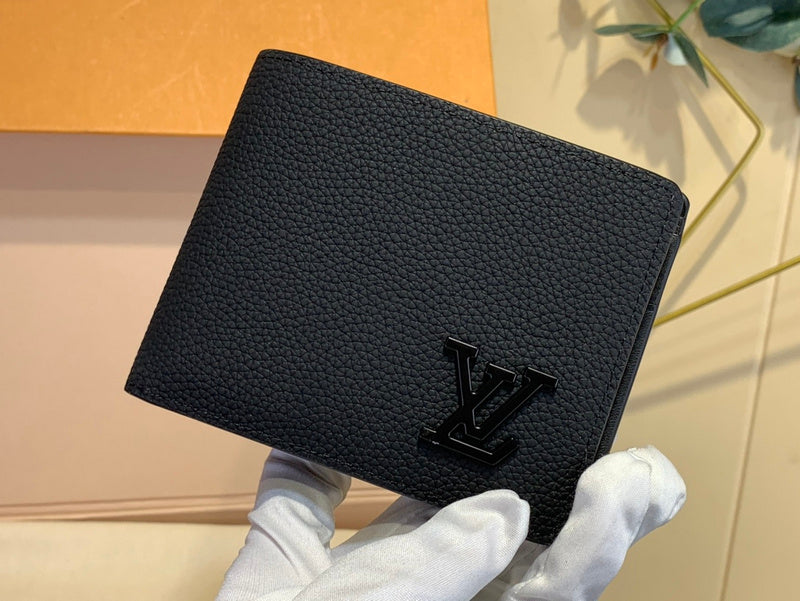 COZY - LOV Wallets - 235
