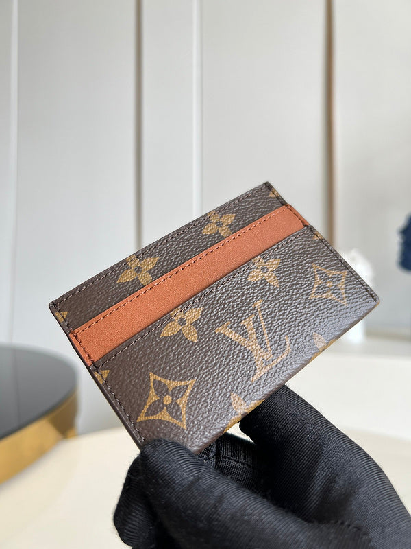 COZY - LOV Wallets - 485