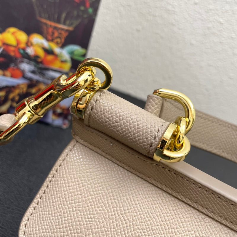 COZY - DAG Bags - 115