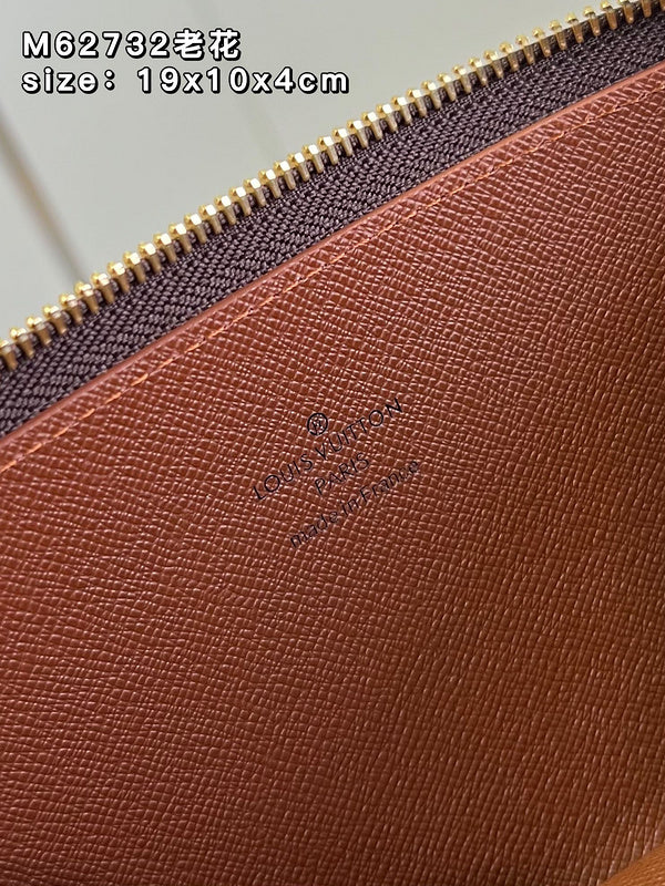 COZY - LOV Wallets - 395