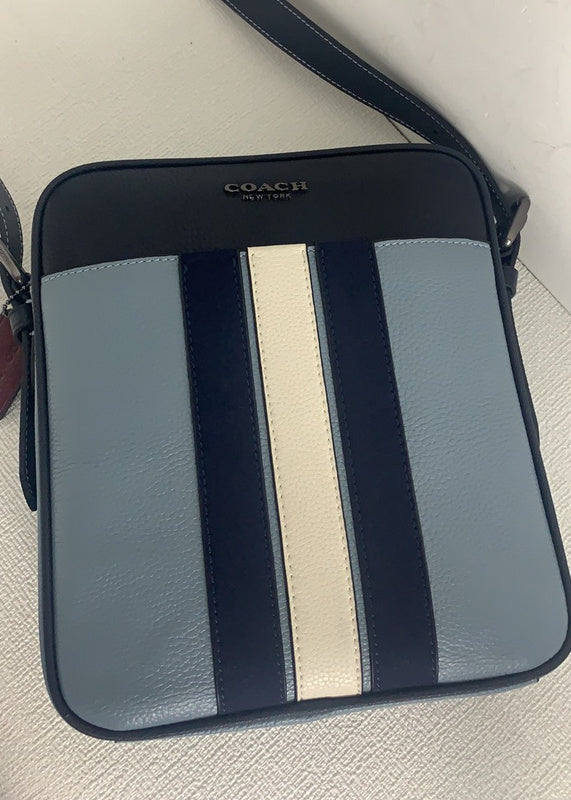 COZY - CAH Bags - 570