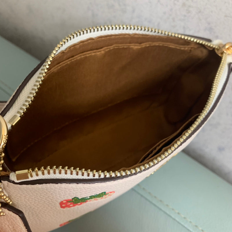 COZY - CAH Bags - 383