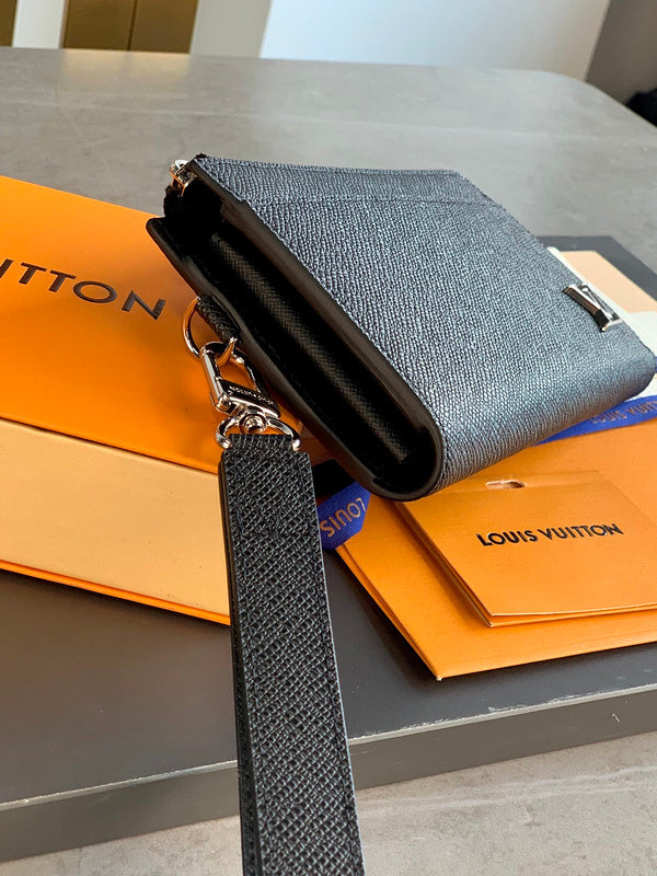 COZY - LOV Wallets - 160