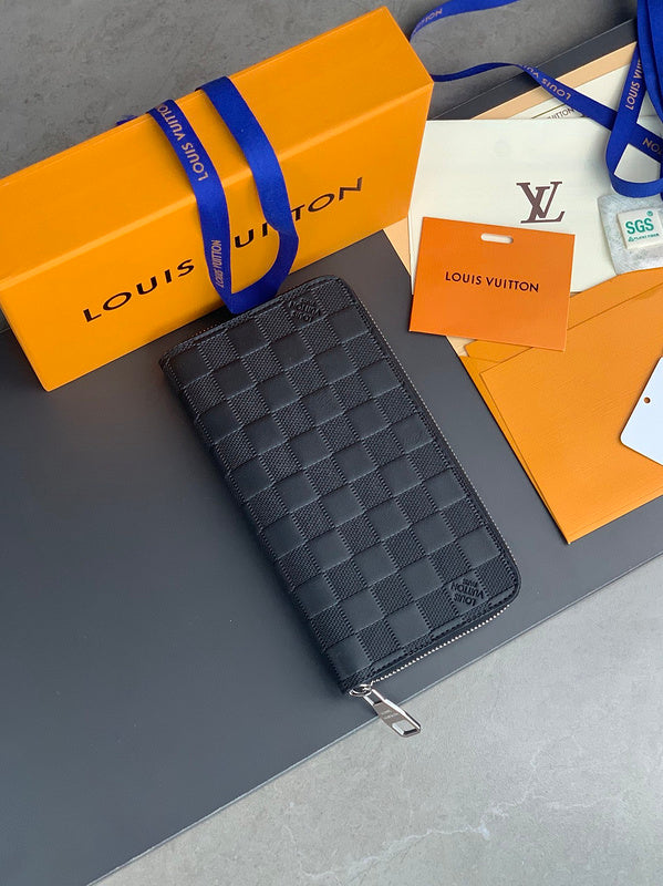 COZY - LOV Wallets - 246