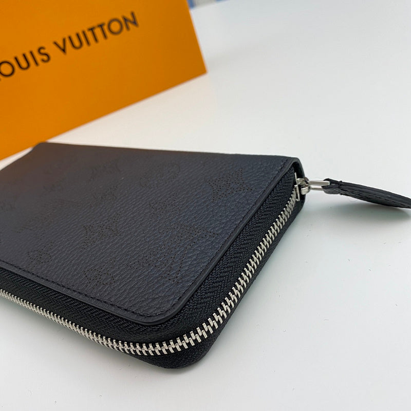 COZY - LOV Wallets - 515