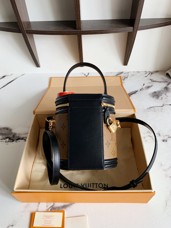 COZY - LV Bags - 4557