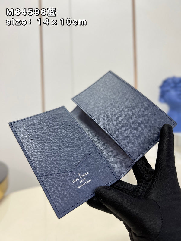 COZY - LOV Wallets - 394