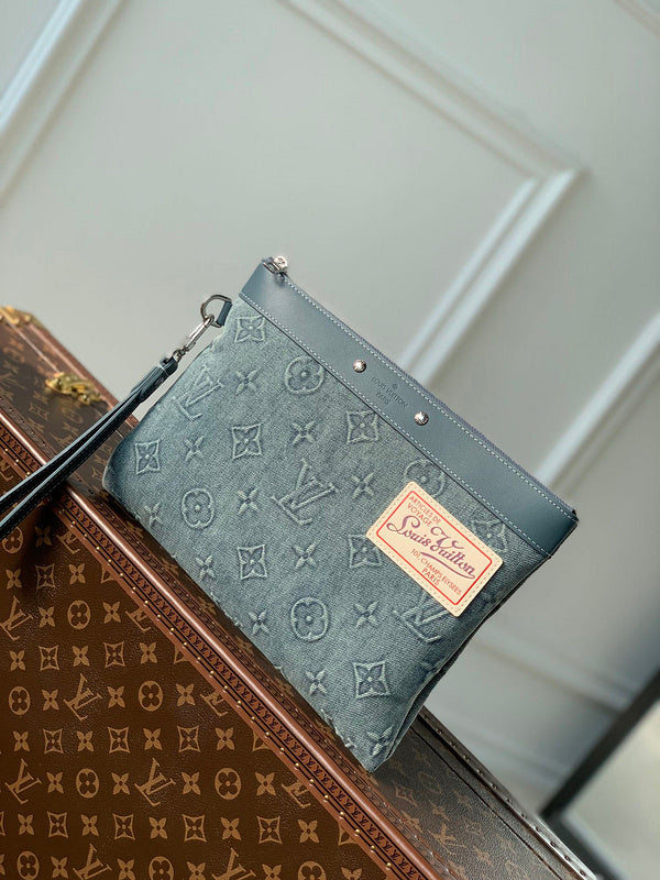 COZY - LOV Wallets - 154