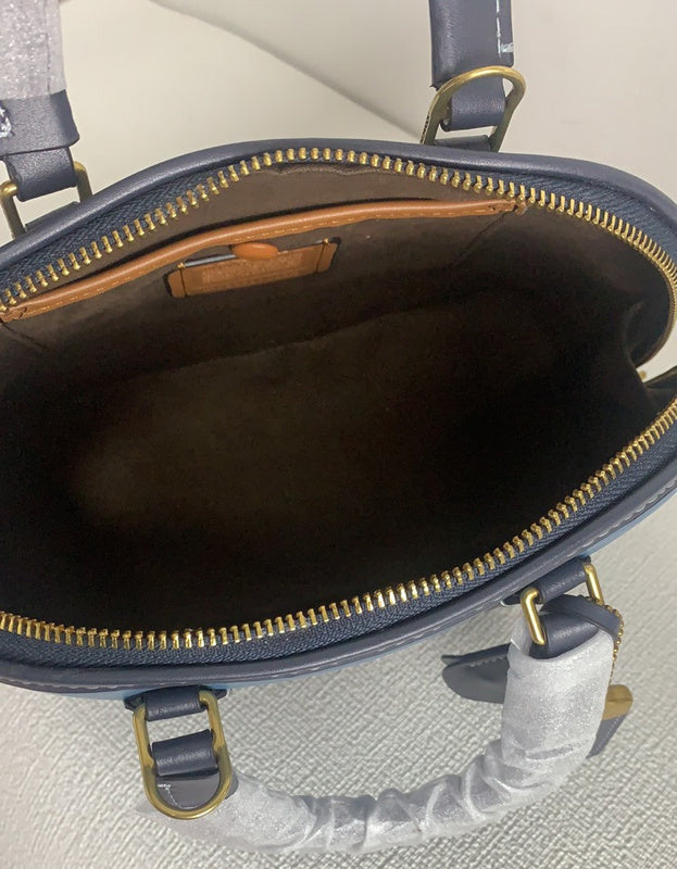 COZY - CAH Bags - 529