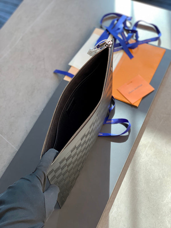 COZY - LOV Wallets - 414
