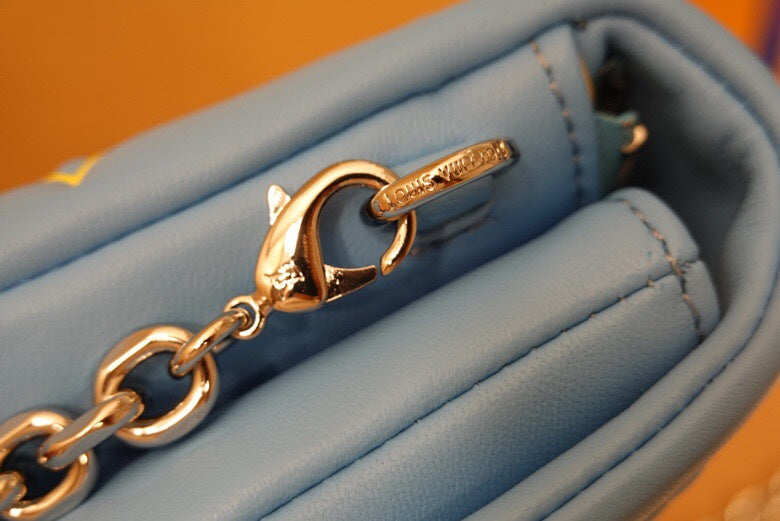 COZY BAGS - LOV Bags - 2010