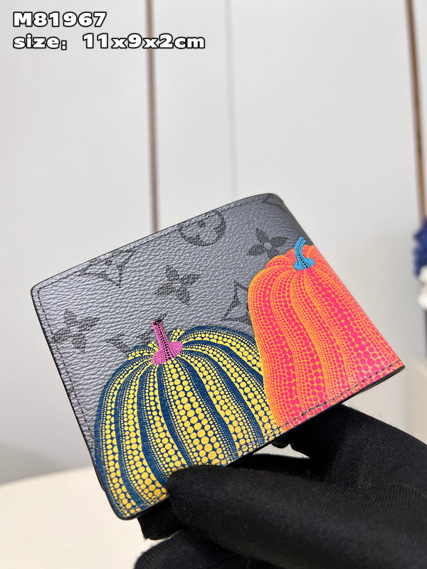 COZY - LOV Wallets - 186