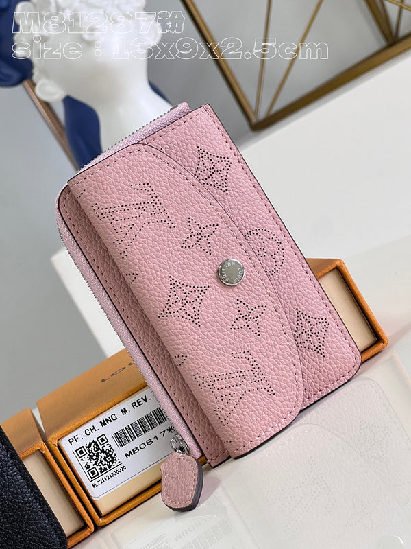 COZY - LOV Wallets - 055