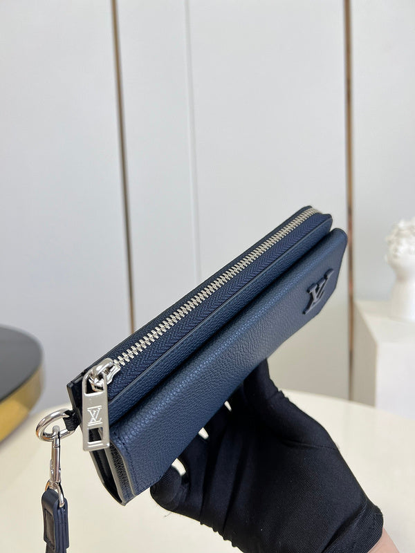 COZY - LOV Wallets - 412