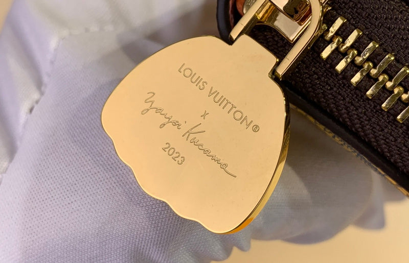 COZY - LOV Wallets - 143