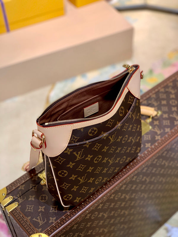 COZY - LV Bags - 1992