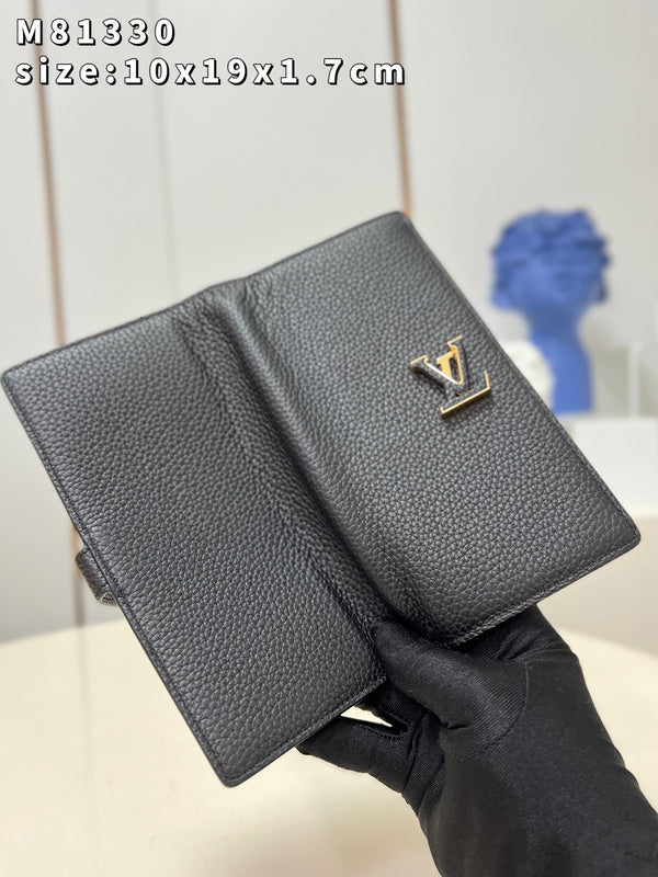 COZY - LOV Wallets - 426