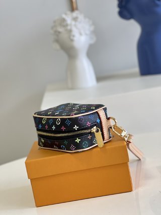 COZY BAGS - LOV Wallets - 530