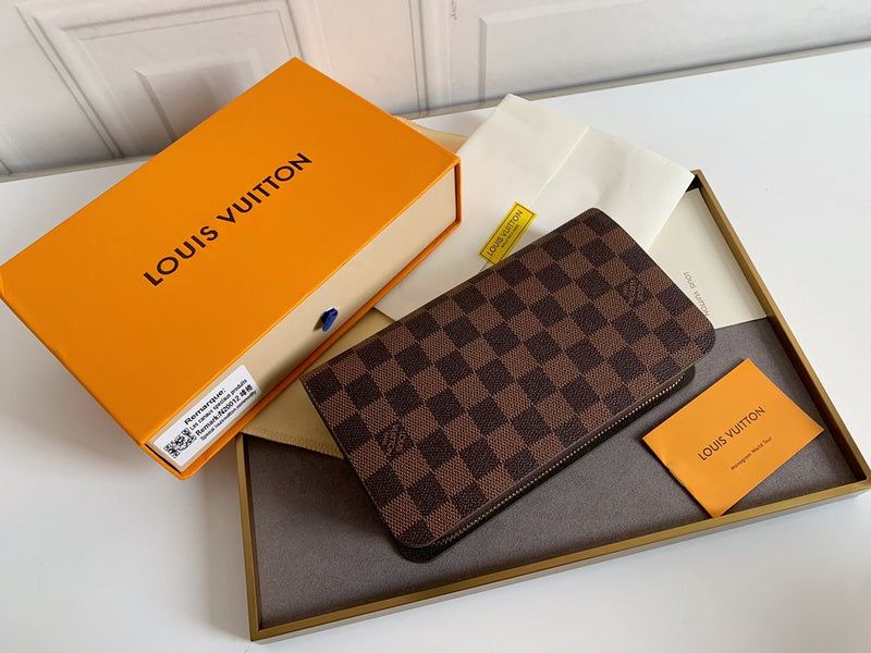 COZY BAGS - LOV Wallets - 682