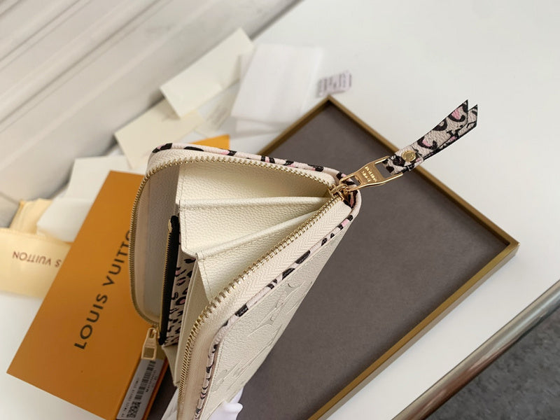 COZY BAGS - LOV Wallets - 741