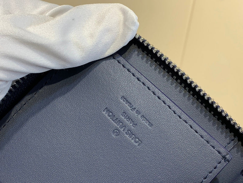 COZY - LOV Wallets - 215