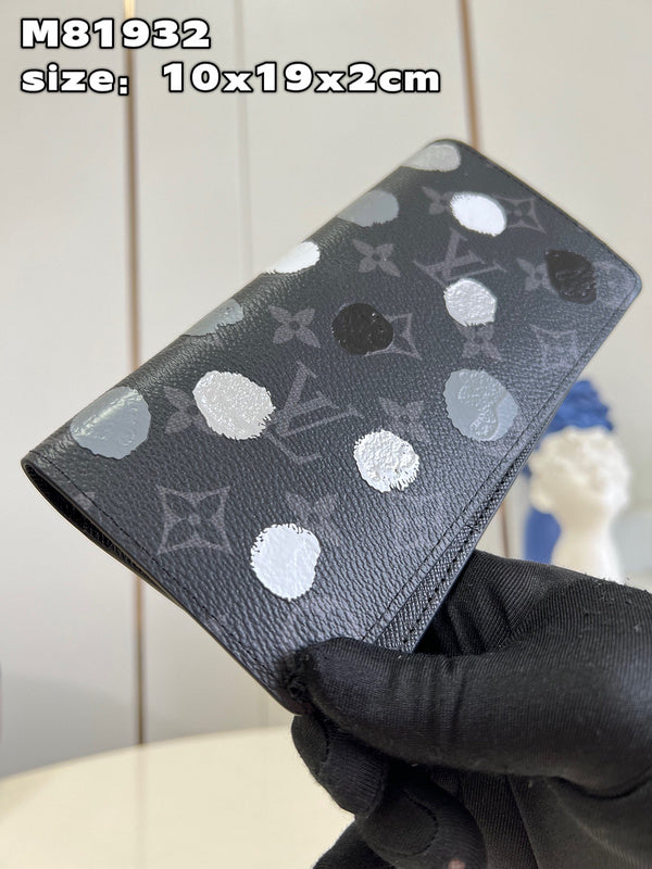 COZY - LOV Wallets - 283