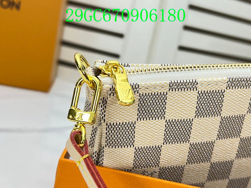 COZY BAGS - LOV Wallet - 694