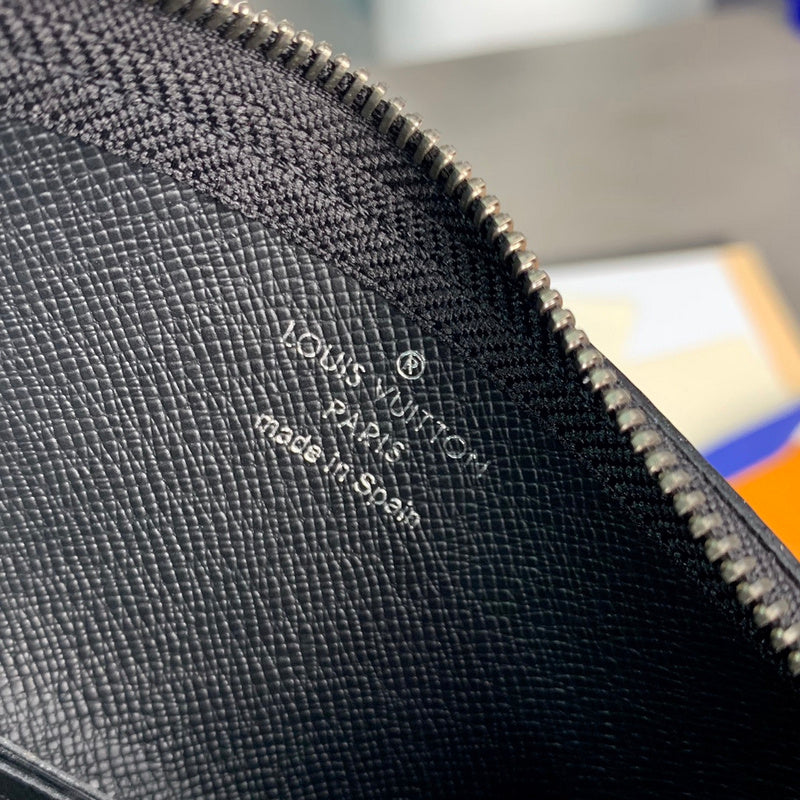 COZY - LOV Wallets - 256