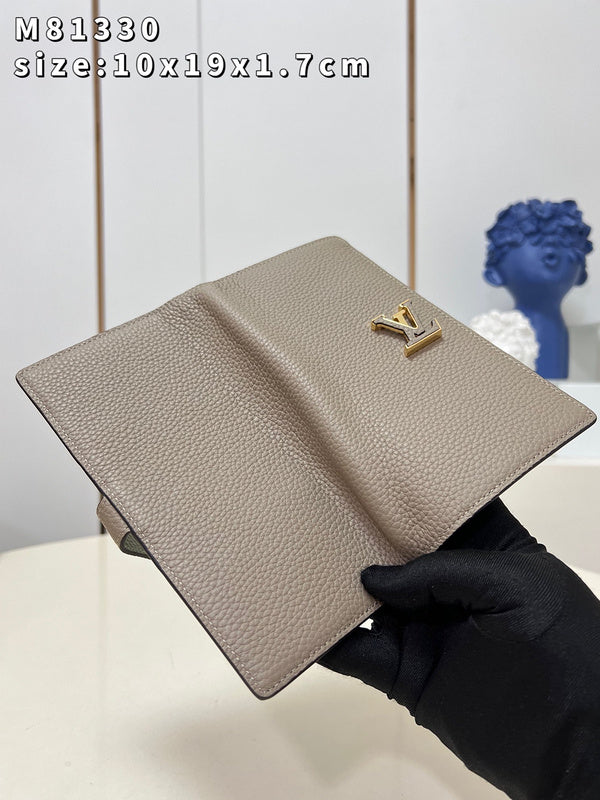 COZY - LOV Wallets - 417