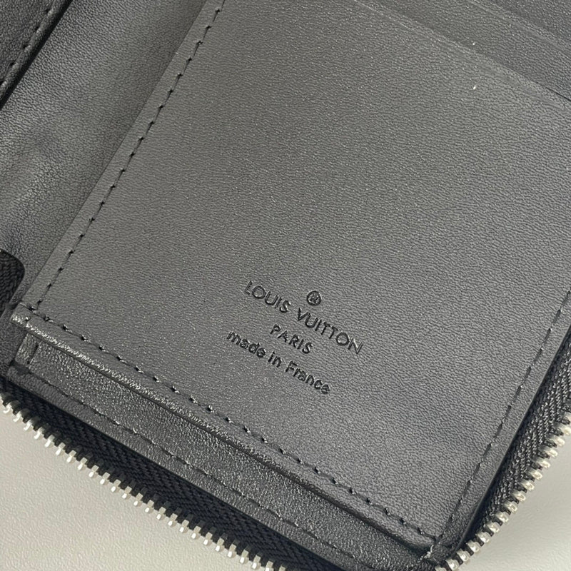 COZY - LOV Wallets - 079