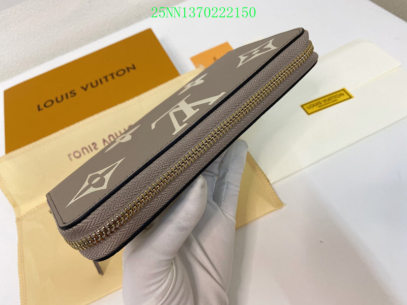 COZY BAGS - LOV Wallet - 706