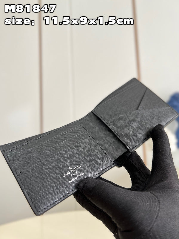 COZY - LOV Wallets - 377