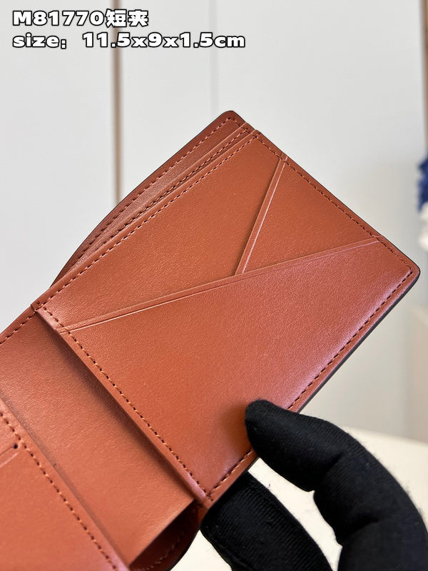 COZY - LOV Wallets - 206