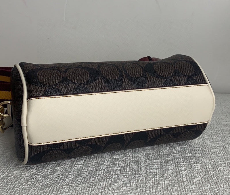 COZY - CAH Bags - 204