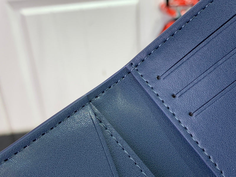 COZY BAGS - LOV Wallets - 122