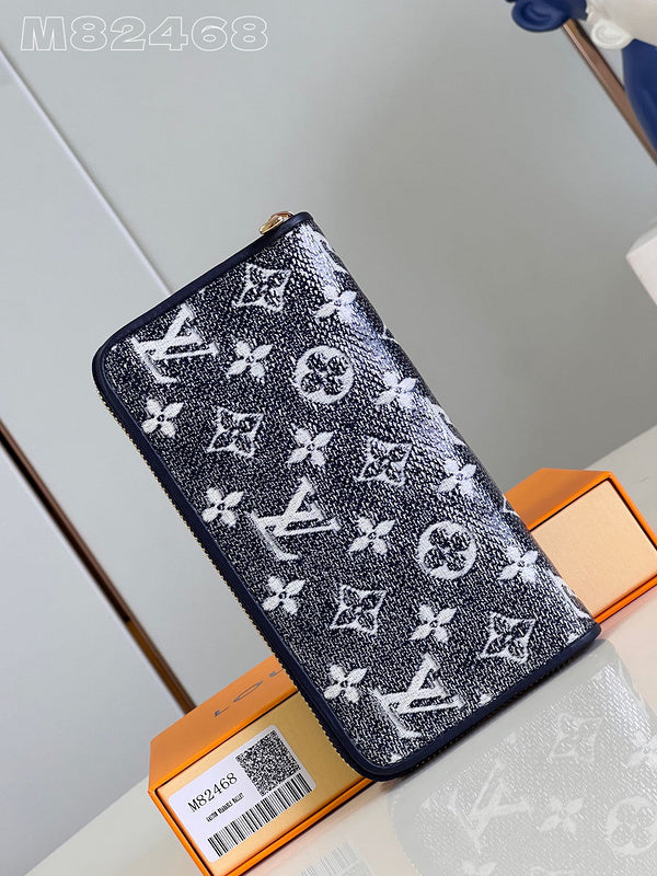 COZY - LOV Wallets - 063