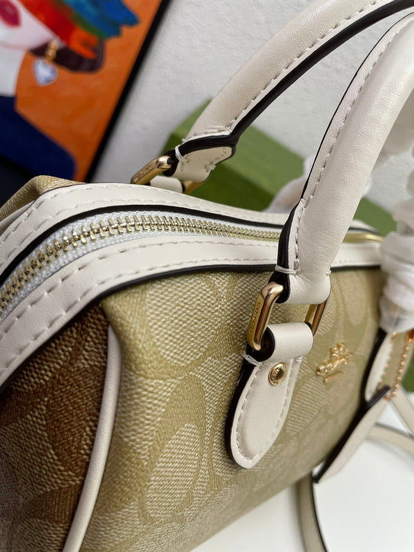 COZY - CAH Bags - 303