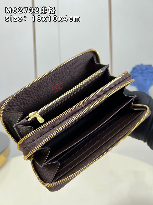 COZY - LOV Wallets - 402