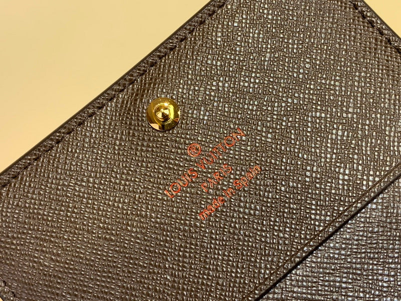 COZY - LOV Wallets - 305
