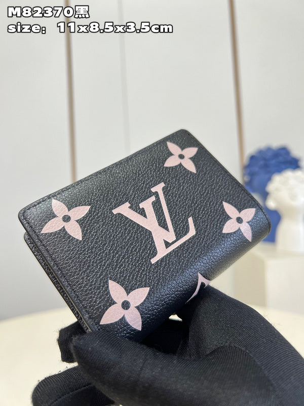 COZY - LOV Wallets - 208
