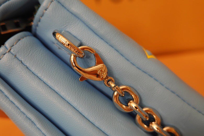 COZY BAGS - LOV Bags - 2010