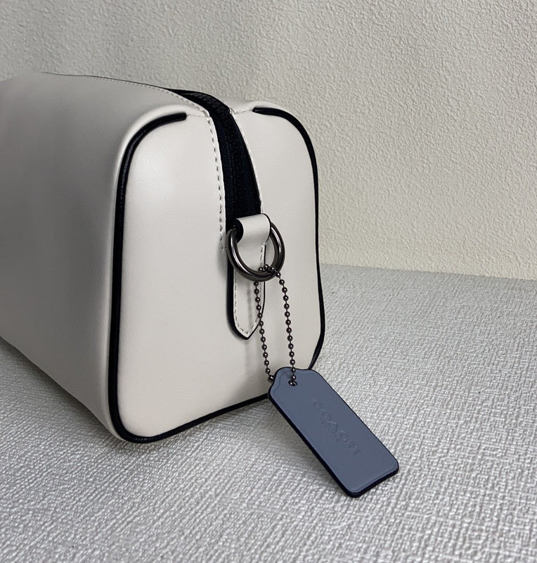 COZY - CAH Bags - 091