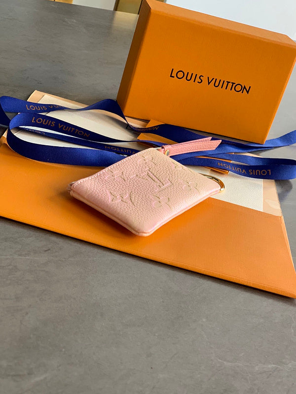 COZY - LOV Wallets - 478