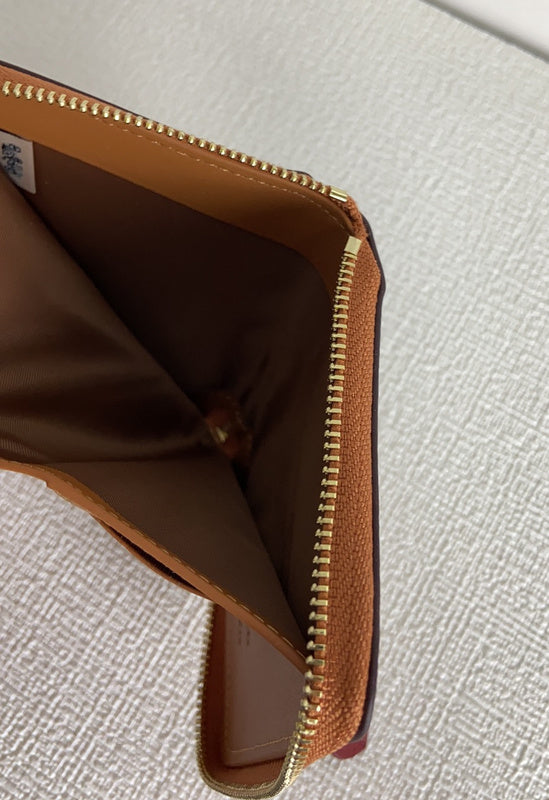 COZY - CAH Bags - 405