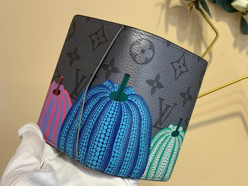 COZY - LOV Wallets - 211